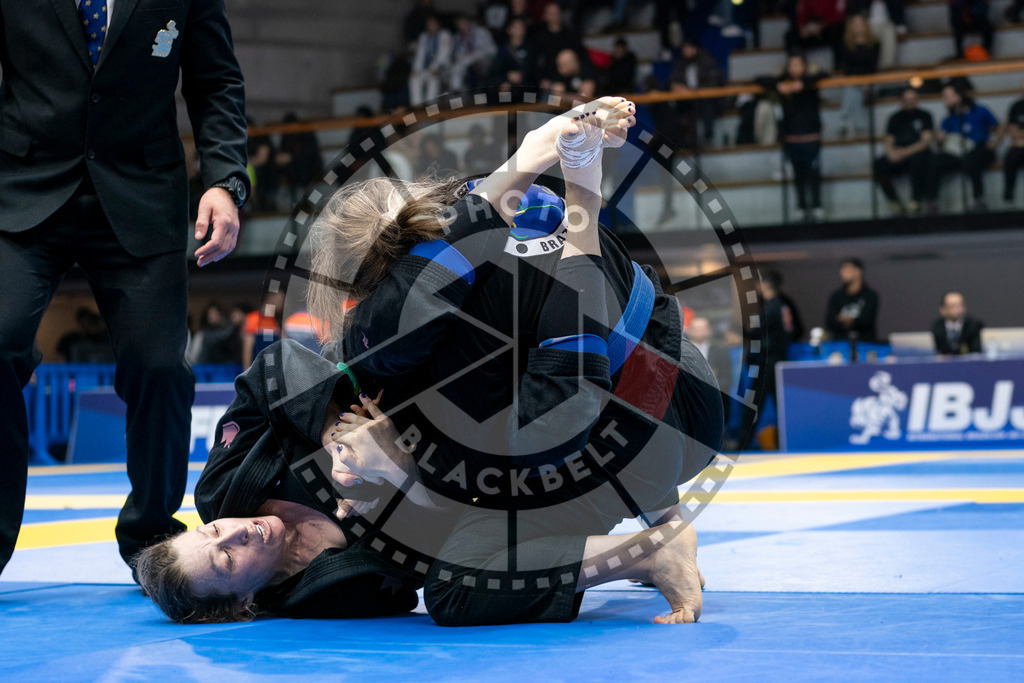 20240121PBB6851 | Fighters compete during the second day of the IBJJF European Championship in Paris, France, on January 21, 2024.