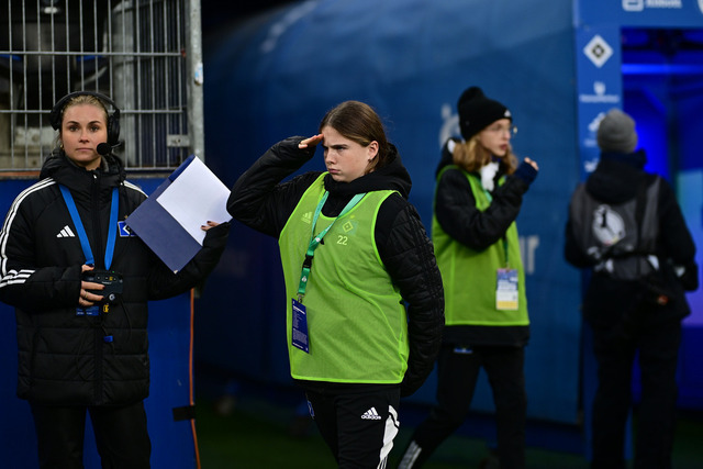 Fußball I Frauen I Saison 2025-2026 I DFB-Pokal I Achtelfinale I Hamburger SV - Bayer 04 Leverkusen I 16462 | Der Sportfotograf. - Realisiert mit Pictrs.com