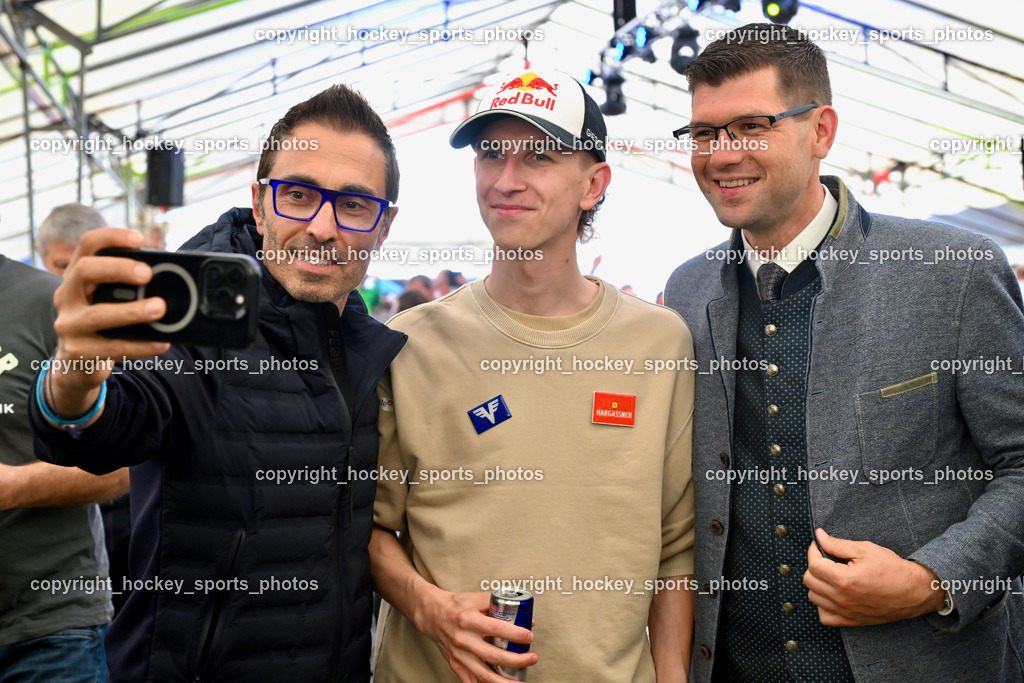 Empfang Daniel Tschofenig | Daniel Tschofenig, Landeshauptmann Stellvertreter Martin Gruber, Empfang Daniel Tschofenig, Empfang Daniel Tschofenig am 10.05.2025 in Hohenthurn (Mehrzweckhaus Hohenthuurn), Austria, (Photo by Bernd Stefan)