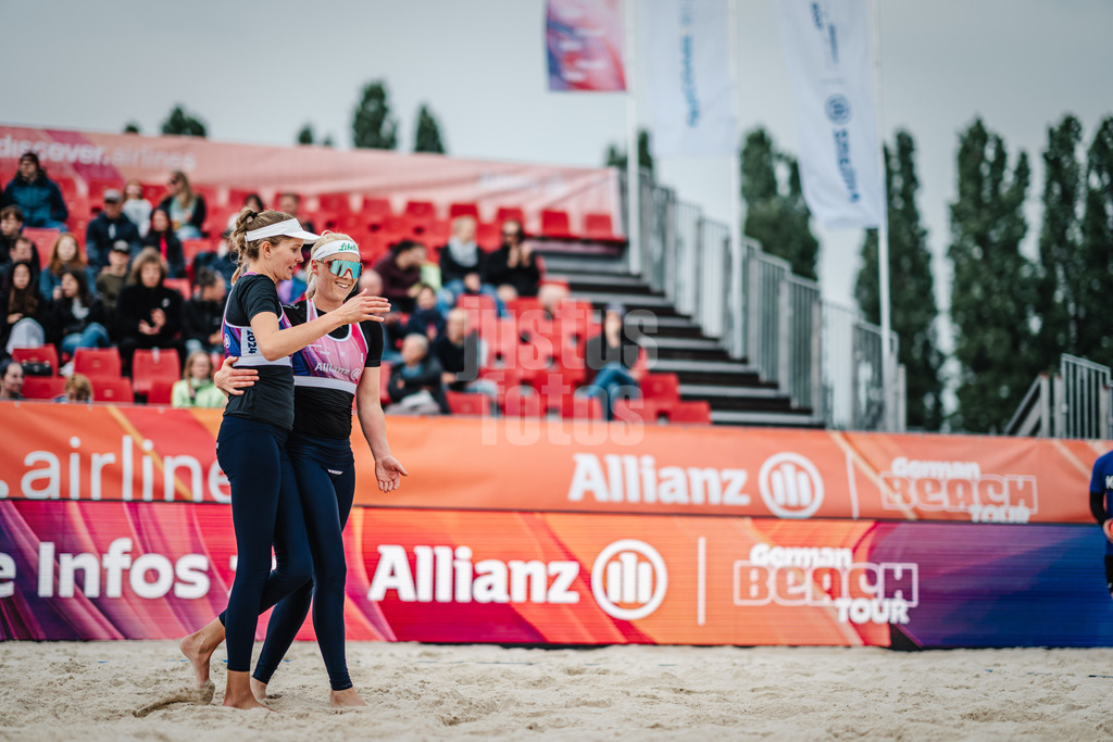 Beachvolleyball | Frauen | German Beach Tour 2024 | Tourstop Bremen | 07.06.2024 | v.l. Sarah Schulz und Anna Behlen