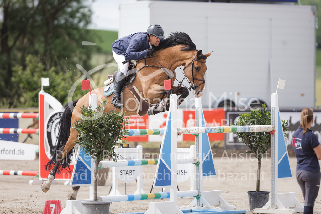 220611_LüPfSpTa_M2-Spr-422 | Lützower Pferdesporttage
Springprüfung Kl. M**
11.06.2022