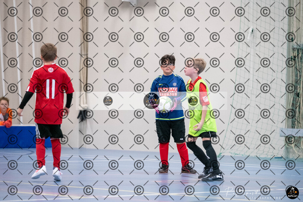 20241130_FCR-Hallenturnier-E-2_002 | Sport und Naturfotografie von Roberto Esposito zeigt echte Momente Bewegung und die Schönheit der Natur. Ausdrucksstarke Bilder schaffen Emotionen.