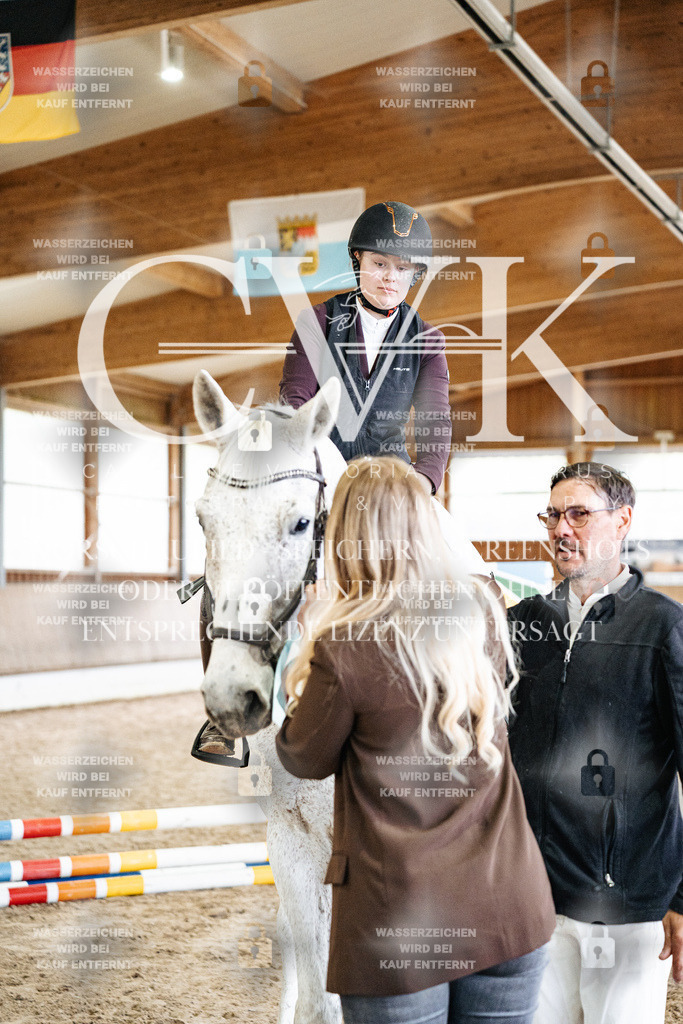 CK703435 | Turnierfotografie Pferdefotografie Trier Rheinland-Pfalz Pferdesport Reitsport Tierfotografie Sportfotografie Pferdevideo Pferdevideografie Equestrianvideography equestrianphotography  - Realisiert mit Pictrs.com
