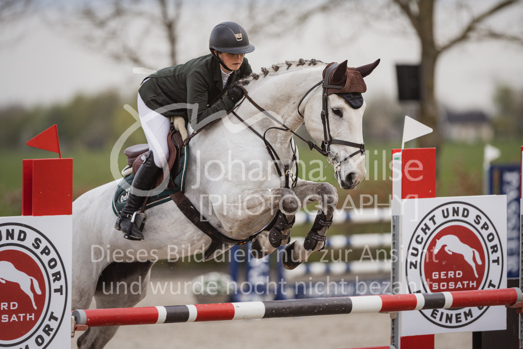 230426_HofSosath_Stil-M-687 | Deine schönsten Turniermomente als professionelle Fotos! Entdecke hochwertige Pferdesport-Fotografie im Online-Shop. Jetzt Fotos finden & bestellen!