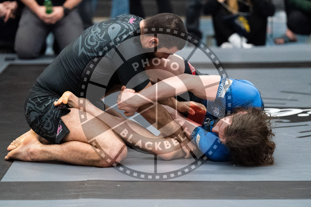 20251129PBB9253 | Fighters compete during the luta livre competition ILLCS XI winter edition on November 29, 2025 in Hannover, Germany.