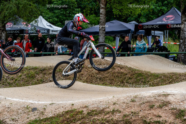 BayBMX2026-05297 | Fotogalerie von Thomas Dettweiler mit Eventbildern und lizenzfreien Fotos. Perfekt als Wandbild, für Büro, Website oder private Nutzung. - Realisiert mit Pictrs.com