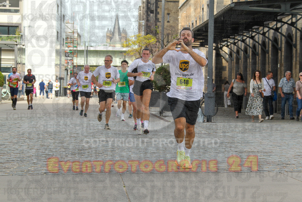 250920_1326_EV4_5560 | Sportfotografie im Rhein-Sieg Kreis, Köln, Bonn, NRW, Rheinland Pfalz, Hessen, etc. Unser Tätigkeitsfeld umfasst den Laufsport vom Volkslauf über den Marathon, Duathlon, Triathon bis zum Ultralauf wie Kölnpfad Ultra oder Schindertrail.