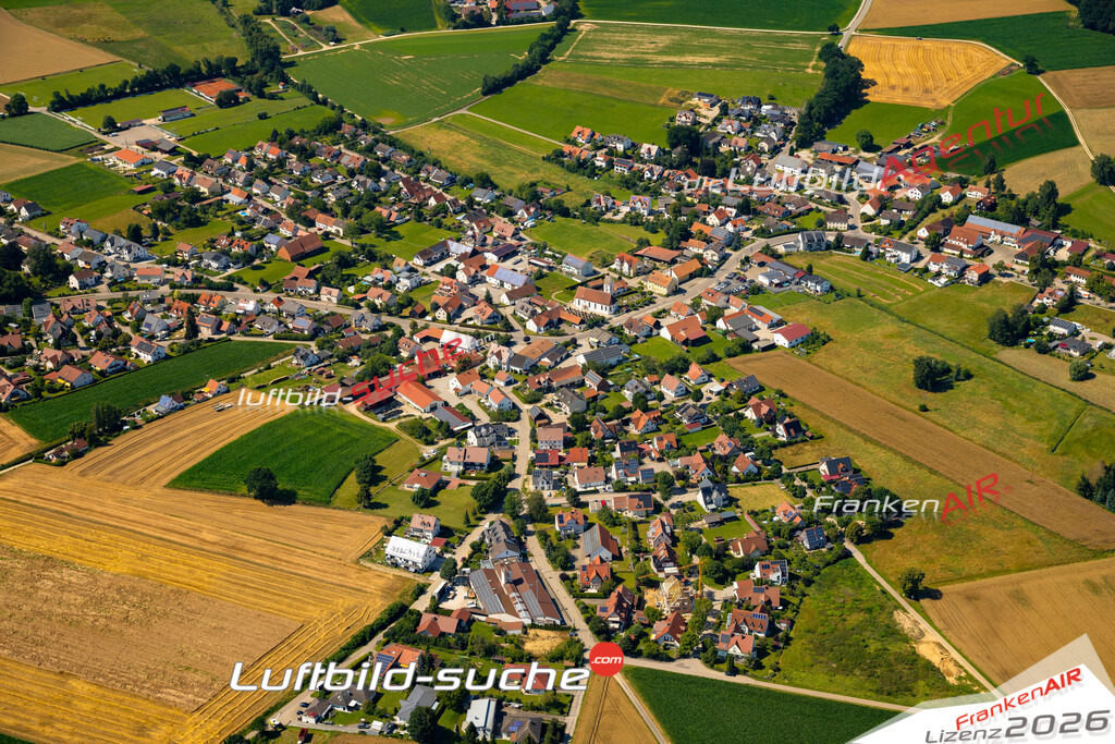 Das Luftbild zeigt : Rinnenthal Friedberg - Die Luftaufnahme wurde 2024 vom UL-Flugzeug aus erstellt ( keine Drohne ) - Hochauflösende Luftaufnahme - Für grossformatige Ausdrucke geeignet. Die Geschenkidee !Mit Lizenz und Bildrechte bestellbar