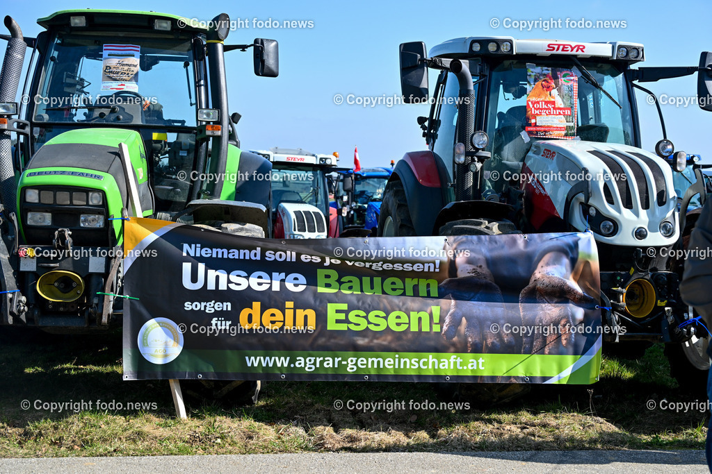 Bauernprotest_ Poendorf_ Lasco_ 08.03.2024-10 | 08.03.2024, Poendorf, AUT, Bauernprotest, im Bild Bauernprotest, Bauern, Landwirte, Traktoren, Fa. Lasco, Demo, Kundgebung