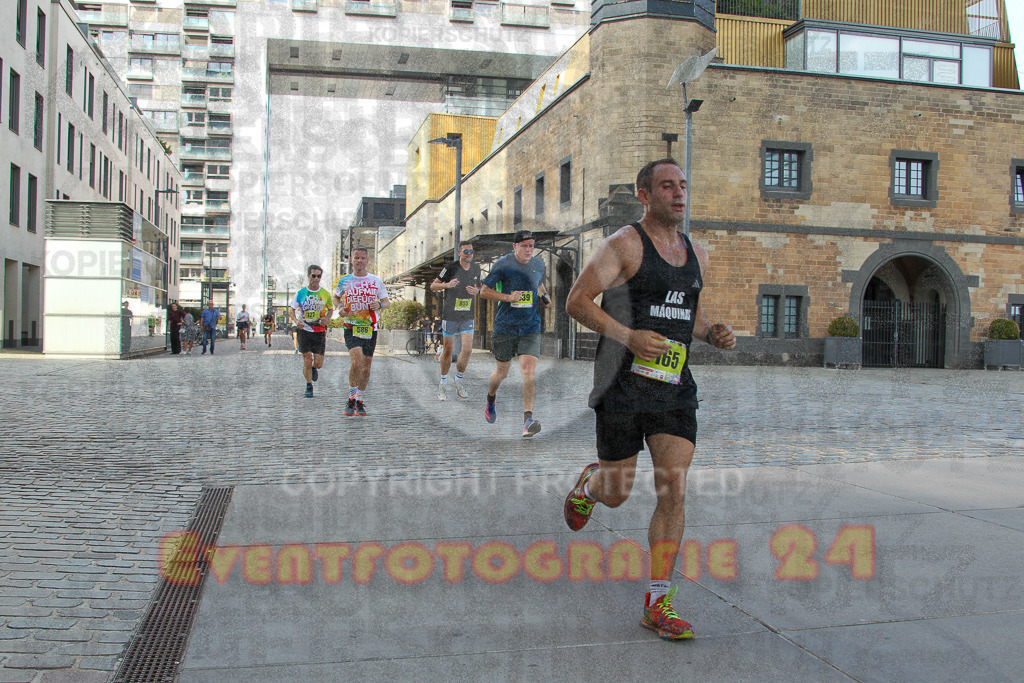 250920_1452_EV4_7351 | Sportfotografie im Rhein-Sieg Kreis, Köln, Bonn, NRW, Rheinland Pfalz, Hessen, etc. Unser Tätigkeitsfeld umfasst den Laufsport vom Volkslauf über den Marathon, Duathlon, Triathon bis zum Ultralauf wie Kölnpfad Ultra oder Schindertrail.