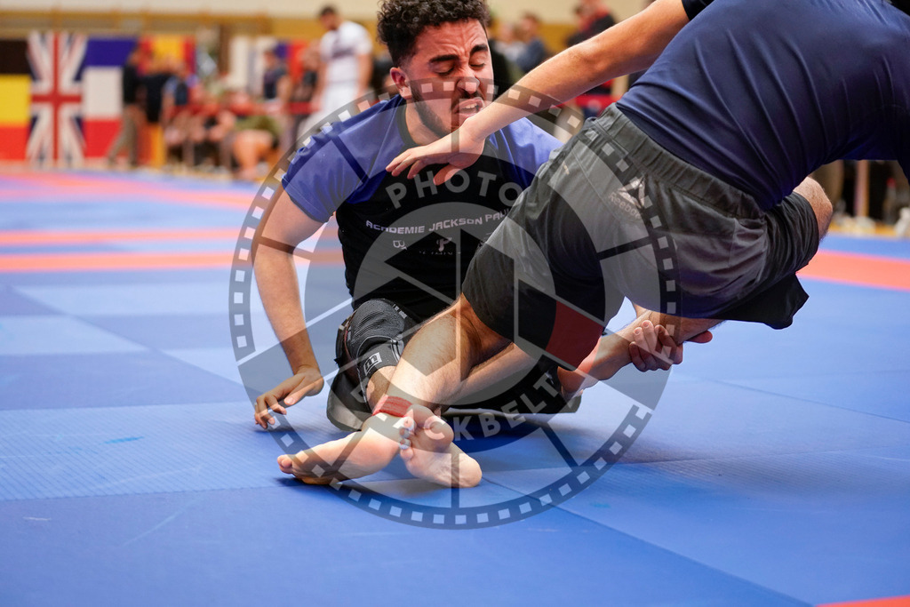 20240203PBB09181 | Fighters compete during the Brazilian Jiu-Jitsu Championship of the AJP Tour in Maintal by Frankfurt am Main, Germany, on February 2, 2024.