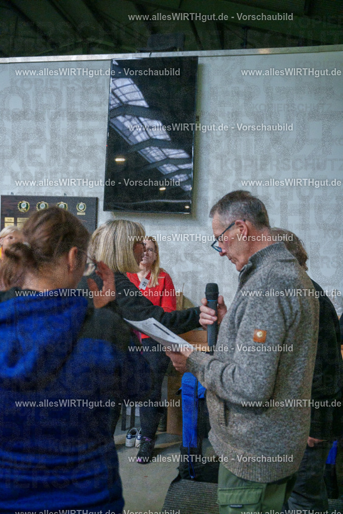 7R506568 | Professionelle Tierfotografie in Mönchengladbach von Daniel Wirth (allesWIRTHgut). Liebevolle & natürliche Bilder von Hunden & Katzen für unvergessliche Erinnerungen.