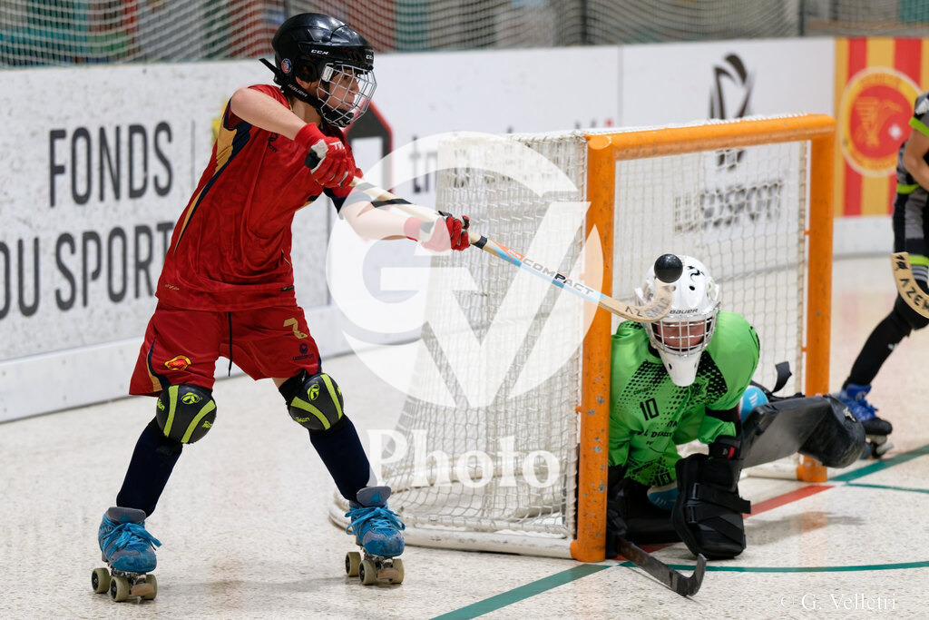 U13  - Geneve RHC v HC Munsingen W  |  during the U13  match between Geneve RHC and HC Munsingen W  at Centre sportif de la queue d'arve in Geneve, Switzerland