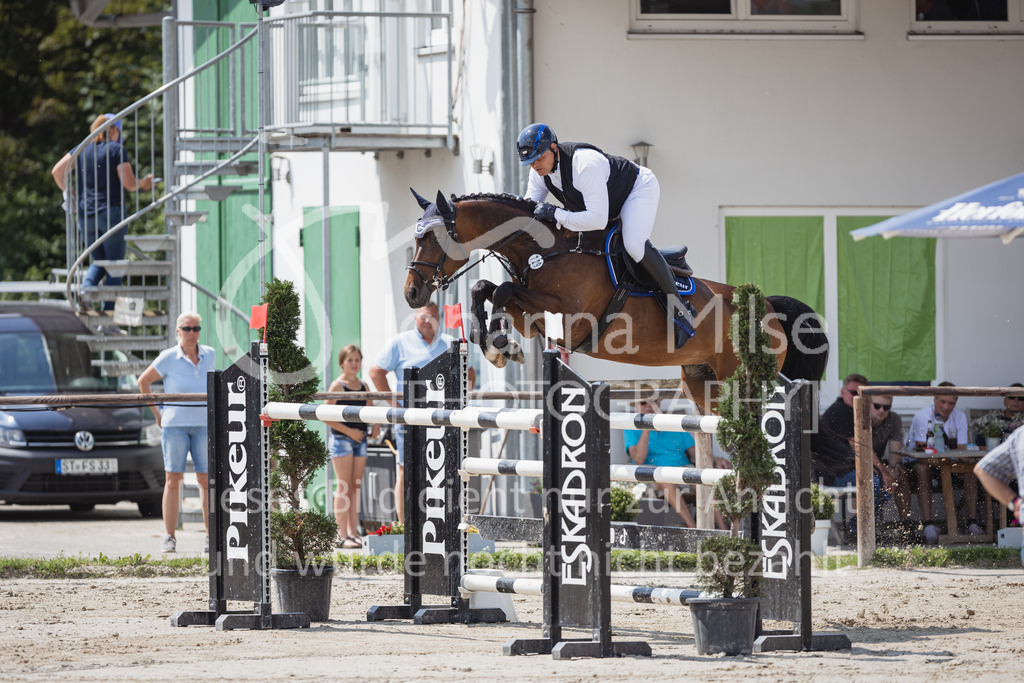 230624_PfSpTa_M2-Spr-940 | Deine schönsten Turniermomente als professionelle Fotos! Entdecke hochwertige Pferdesport-Fotografie im Online-Shop. Jetzt Fotos finden & bestellen!