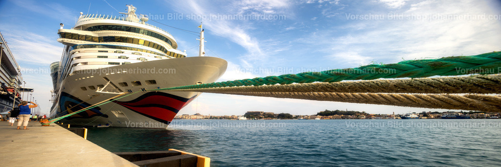 Aida Blu in Korfu | Fotograf Johann Erhard 360° Bilder, Rundbilder Panorama Kugelpanorama Werbeaufnahmen Portrait VR 3D Eventfotografie Hochzeitsfotografie, etc. Vollzeit Berufsfotograf für alle professionellen Bereiche, für Buchungen verfügbar 24/7/365 Tirol Südtirol Bayern - Realisiert mit Pictrs.com