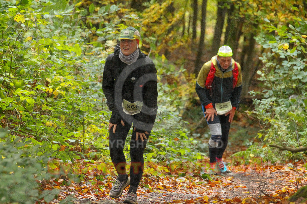 251026_1335_EV4_6977 | Sportfotografie im Rhein-Sieg Kreis, Köln, Bonn, NRW, Rheinland Pfalz, Hessen, etc. Unser Tätigkeitsfeld umfasst den Laufsport vom Volkslauf über den Marathon, Duathlon, Triathon bis zum Ultralauf wie Kölnpfad Ultra oder Schindertrail.