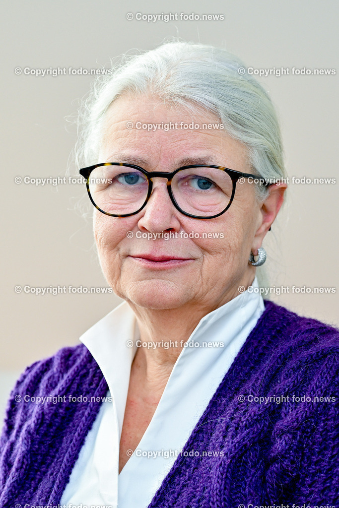 Adelheid Kastner_ Psychiaterin_ Gerichtsgutachterin und Autorin_ 15.02.2024-30 | 15.02.2024, Linz, AUT, Adelheid Kastner, im Bild Adelheid Kastner (Fachaerztin für Psychiatrie und Neurologie, Primaraerztin der Klinik fuer Psychiatrie mit forensischem Schwerpunkt, Gerichtsgutachterin)