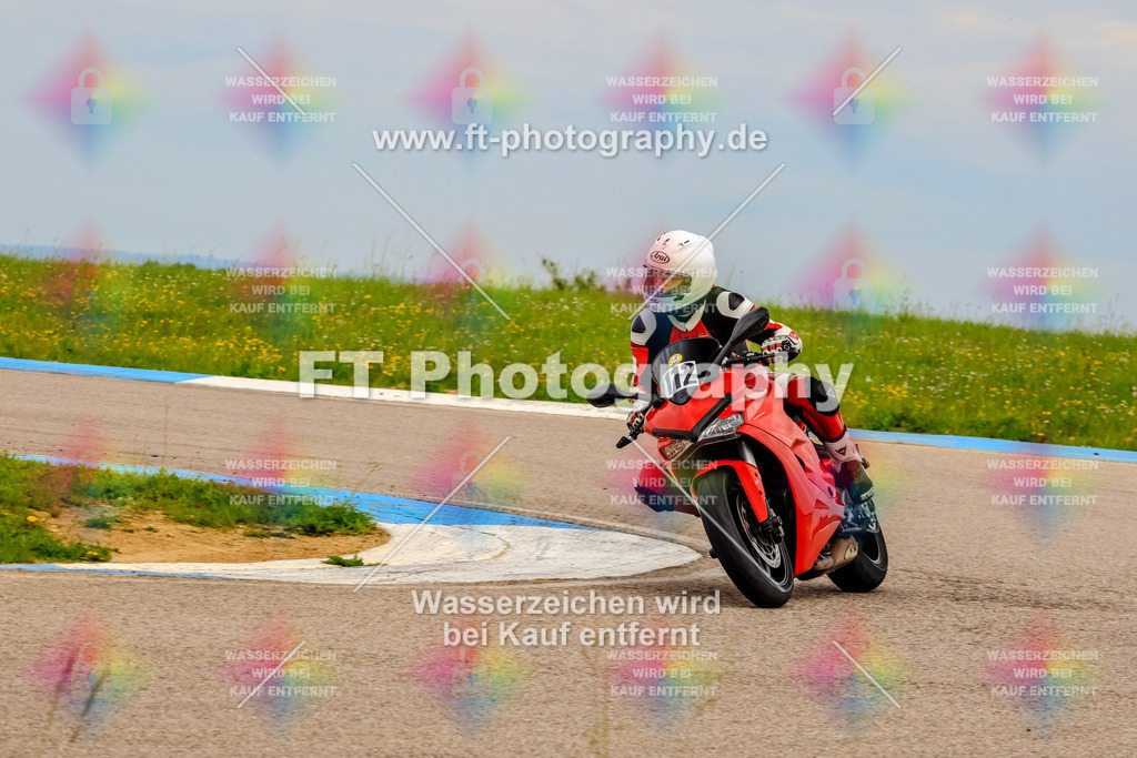 MotoTeam-2536 | Hier findet Ihr Bilder von Touristenfahrten auf der Nürburgring Nordschleife oder von anderen Veranstaltungen die ich besucht habe. Viel Spass beim Durch Schauen 