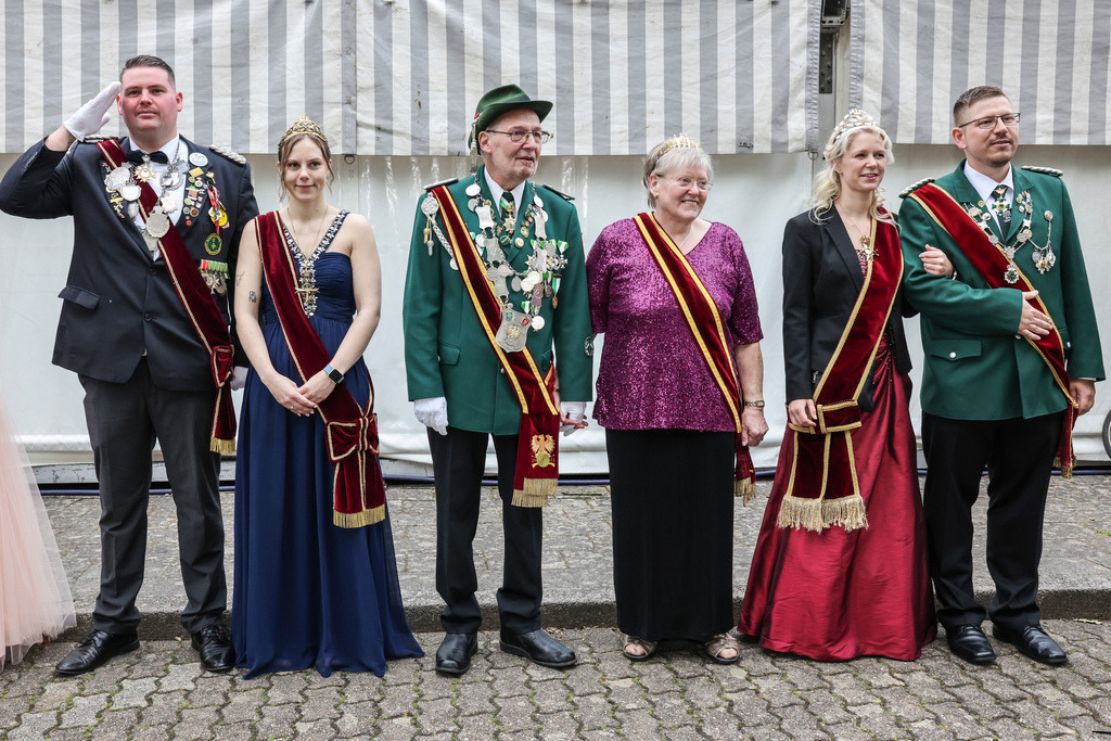 top-top.de 240531-101 | Foto, Video, Fotografie, Videografie, Fotobox, DJ, Discjockey, Musik, Musikbox, Veranstaltung, Photobooth, Amazon, Ebay, Buchtipp, Bestseller, Autor, Verlag, Buch, Wesel, Hamminkeln, NRW, Dinslaken, Rees, Drohne, Hochzeit, Party, Fotobox, Wesel, Fotograf