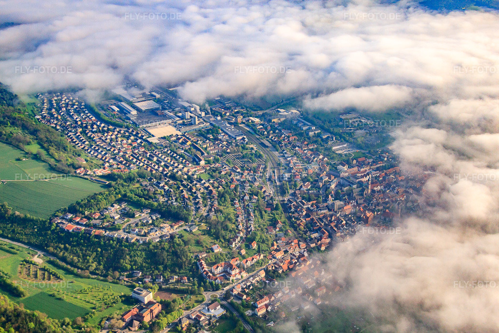 Luftbild: Wellenbergstraße unter Wolken in Tauberbischofsheim im Bundesland Baden-Württemberg in Deutschland. Foto: IMG_57029.jpg vom 08.05.2013 durch Werner Riehm/FLY-FOTO.de