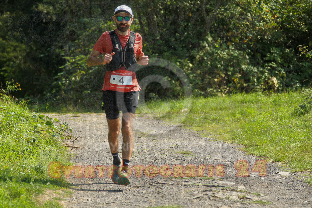 240831_1329_EV4_5429 | Sportfotografie im Rhein-Sieg Kreis, Köln, Bonn, NRW, Rheinland Pfalz, Hessen, etc. Unser Tätigkeitsfeld umfasst den Laufsport vom Volkslauf über den Marathon, Duathlon, Triathon bis zum Ultralauf wie Kölnpfad Ultra oder Schindertrail.