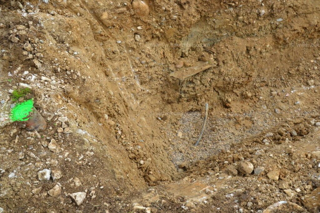 bib-lg02-erdarbeiten-0032 | Nach LV-Leistungsgruppen sortierte Detailfotos über den Bau eines Hauses. Alle Hausbau-Bilder direkt vom Urheber und Autor der Website Haus-Selber-Bauen.com