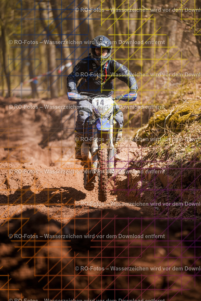 2 Lauf Mernes-1366 | Sportfotografie von RO-Fotos: Motorsport, Motocross, Enduro, Laufveranstaltungen und Triathlon. Professionelle Fotos von Sportlern und Events. - Realisiert mit Pictrs.com