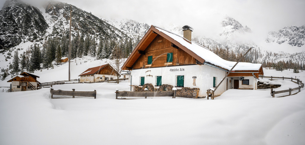 Eppzirler Alm | Die wunderschön gelegene Eppzirler Alm im Winter