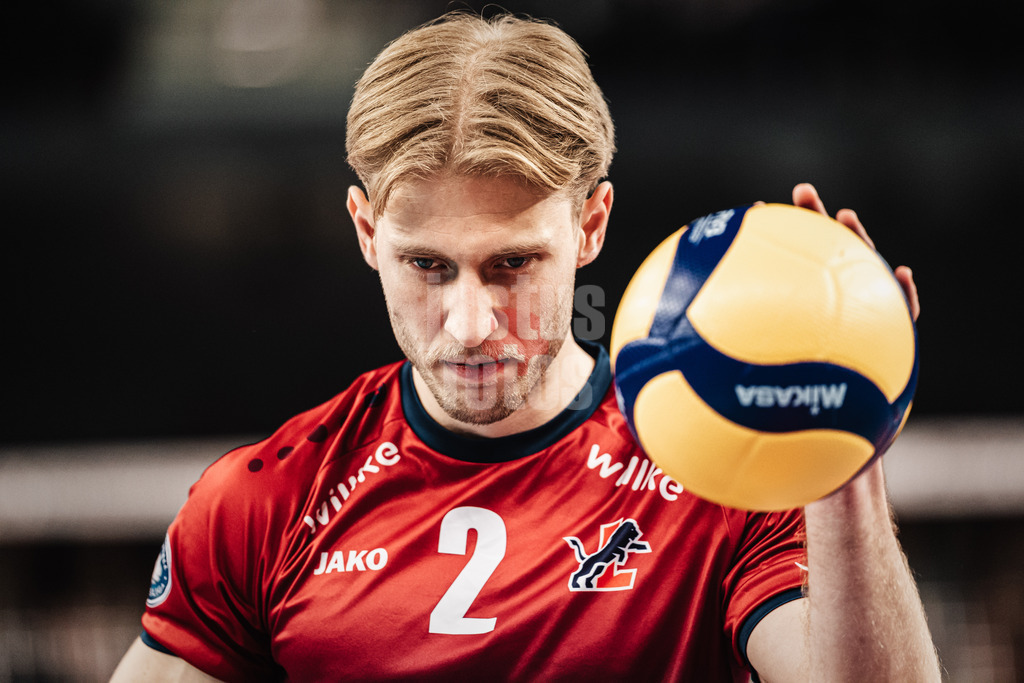 Volleyball | Herren | Saison 2025/2026 | 1. Volleyball Bundesliga Männer | DVV Pokal Halbfinale | SVG Lüneburg vs. SWD powervolleys Düren | 16.12.2025 | Daniel Gruvaeus (#2, SVG Lüneburg)