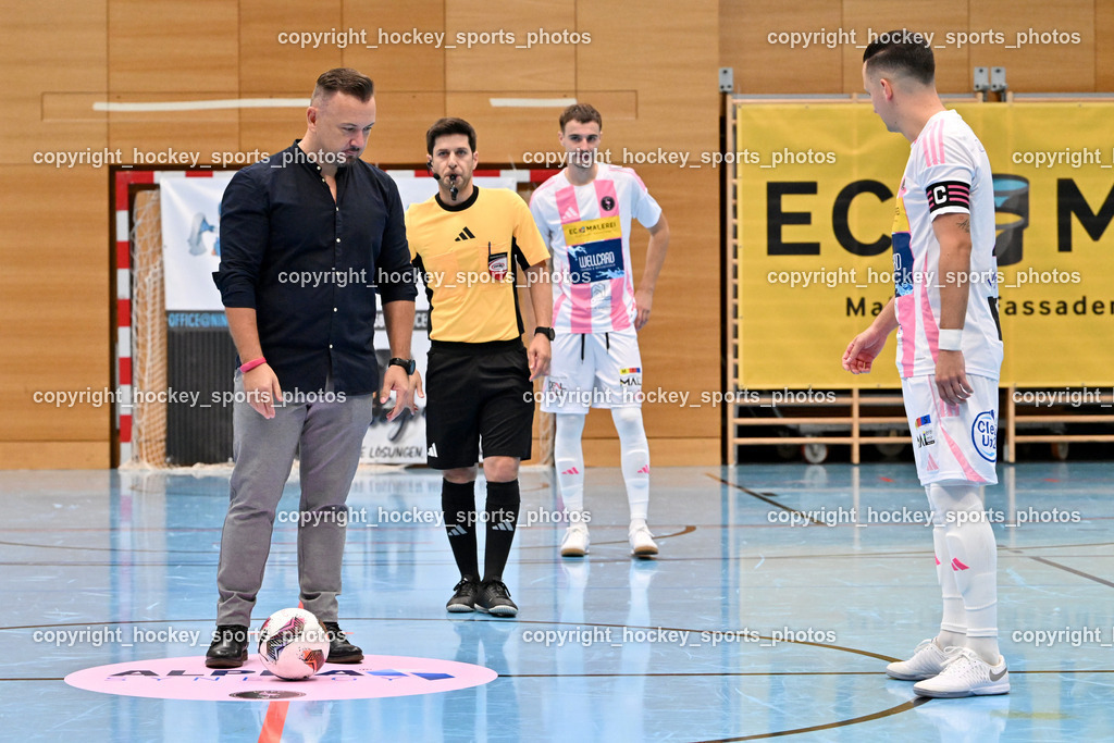 Carinthia Flamengo Futsal Club vs. FC Ljuti Krajisnici | Alpha Synergy, Ballspende, Bünyamin Kilicdagi Referee, #7 Enes Brdjanovic Carinthia Flamengo, Ballspende, Carinthia Flamengo Futsal Club vs. FC Ljuti Krajisnici, Carinthia Flamengo Fusal Club vs. FC Ljuti Krajisnici am 12.10.2025 in Klagenfurt (Ballspielhalle Viktring), Austria, (Photo by Bernd Stefan)