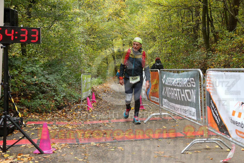 251026_1356_EX1_4055 | Sportfotografie im Rhein-Sieg Kreis, Köln, Bonn, NRW, Rheinland Pfalz, Hessen, etc. Unser Tätigkeitsfeld umfasst den Laufsport vom Volkslauf über den Marathon, Duathlon, Triathon bis zum Ultralauf wie Kölnpfad Ultra oder Schindertrail.