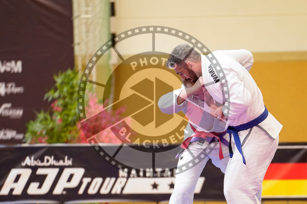 20240203PBB08338 | Fighters compete during the Brazilian Jiu-Jitsu Championship of the AJP Tour in Maintal by Frankfurt am Main, Germany, on February 2, 2024.