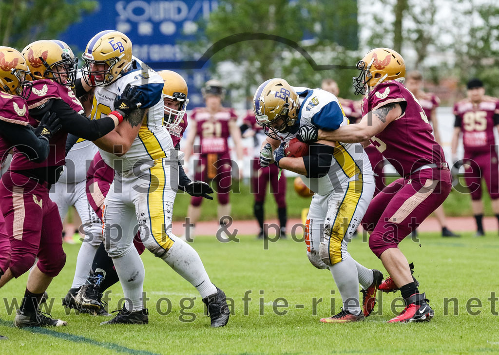 2022-04-30_042_Erding_Bulls_gegen_Regensburg_Phoenix | Erding, Deutschland, 30.04.2022:
Football, Regionalliga 2022, 1. Spieltag, Erding Bulls gegen Regensburg Phoenix

Foto: Christian Riedel / fotografie-riedel.net