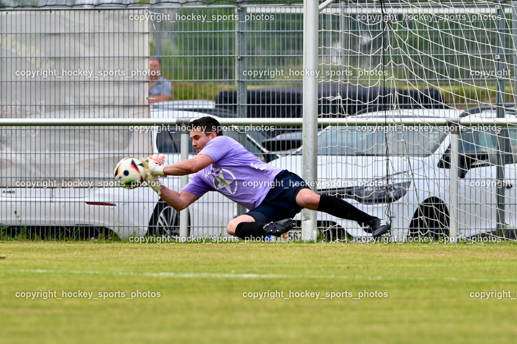 SC Magdalen vs. DSG Ledenitzen | #1 Alexander Moser DSG Ledenitzen, SC Magdalen vs. DSG Ledenitzen, SC Magdalen vs. DSG Ledenitzen am 19.07.2024 in Villach (Sportplatz Madalen), Austria, (Photo by Bernd Stefan)