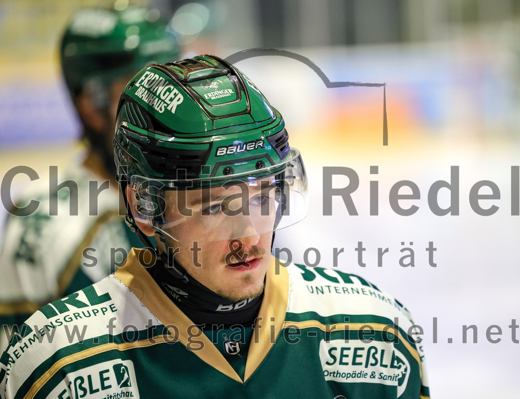 2026-01-06_087_TSV_Erding_gegen_EV_Lindau_Islanders | Erding, Deutschland, 06.01.2026:Eishockey, Oberliga Süd 2025 / 2026, 35. Spieltag, TSV Erding gegen EV Lindau Islanders, Endergebnis: 2:5Erik Modlmayr (Erding Gladiators, #21)Foto: Christian Riedel / fotografie-riedel.net