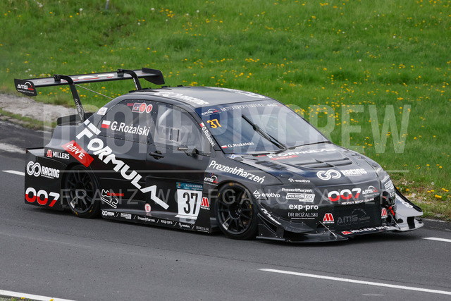 Rechberg Hill Climb 2025 – FIA European Hill Climb Championship | Rechberg Hill Climb 2025, part of the FIA European Hill Climb Championship. High-speed racing action, mountain scenery, atmosphere and pure motorsport passion captured in detail. The image shows Grzegorz Rozalski (POL) Mitsubishi Lancer Evo 9.          