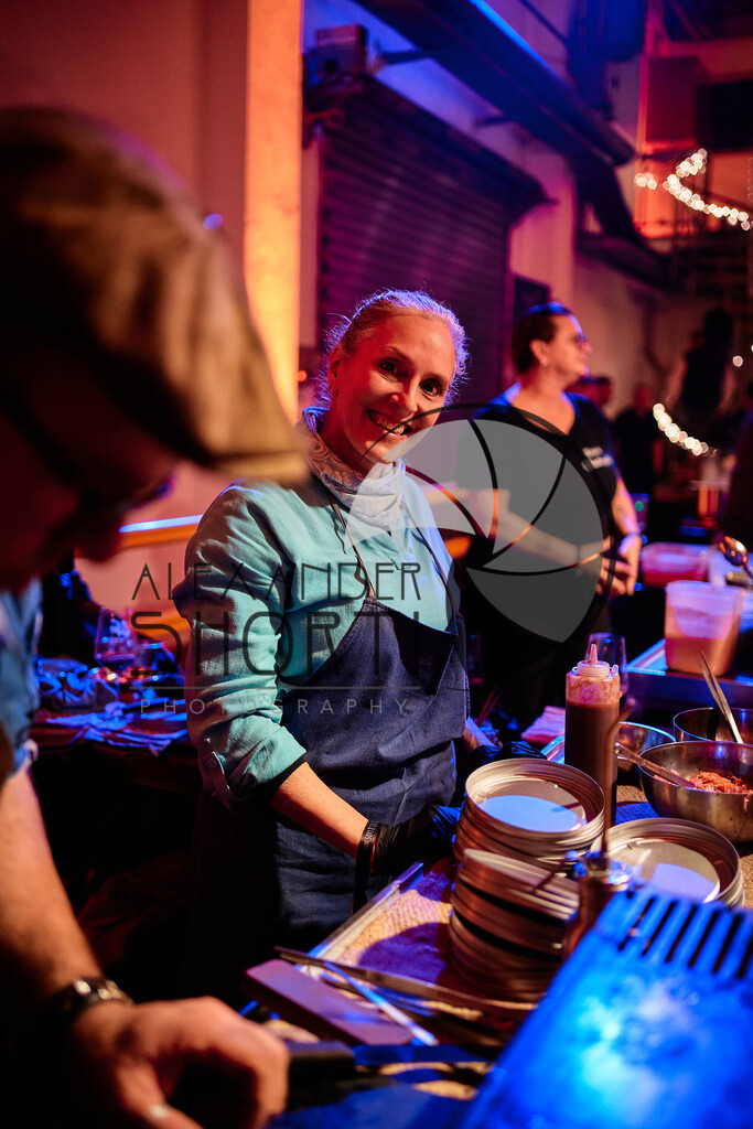 041_RC_OMEE_2025_05StationTeam_DRH08073 | alexandershorti - Realisiert mit Pictrs.com