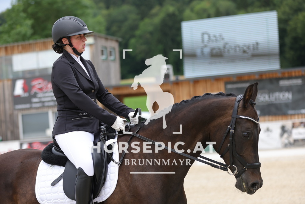 0P6A4684 | Willkommen bei Brunnmayr - Design & Fotografie – Ihrem Spezialisten für Reitturniere und Pferdeveranstaltungen in Oberösterreich, Salzburg und Bayern! Seit über 17 Jahren sind wir leidenschaftlich dabei.