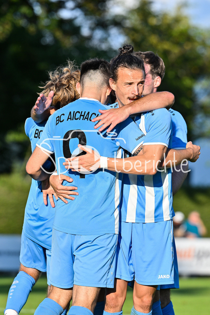 BC Aichach - SC Griesbeckerzell | Jubel nach 3-0 / Aichach 9 / Markus WEHREN