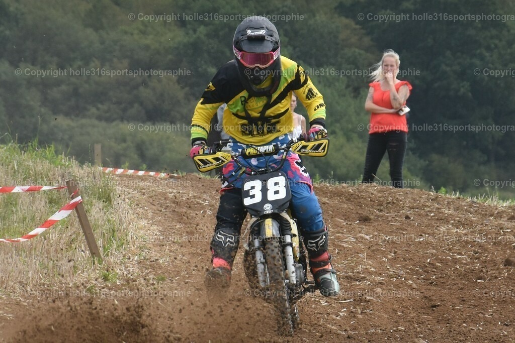 DSC_0771 (2) | Sportfotografie , Motorsport, Motoross, Reitsport, Mointainbike, Enduro,
Landschaft , Outdoor, Eventfotografie, Landschaft, Bilder online bestellen - Realisiert mit Pictrs.com