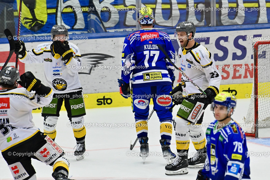 EC IDM Wärmepumpen VSV vs. HC Pustertal 8.10.2023 | #17 Arturs Kulda EC VSV, #23 SCHOFIELD Rick HC Pustertal, EC IDM Wärmepumpen VSV vs. HC Pustertal 8.10.2023, EC IDM Wärmepumpen VSV vs. HC Pustertal am 08.10.2023 in Villach (Stadthalle Villach), Austria, (Photo by Bernd Stefan)