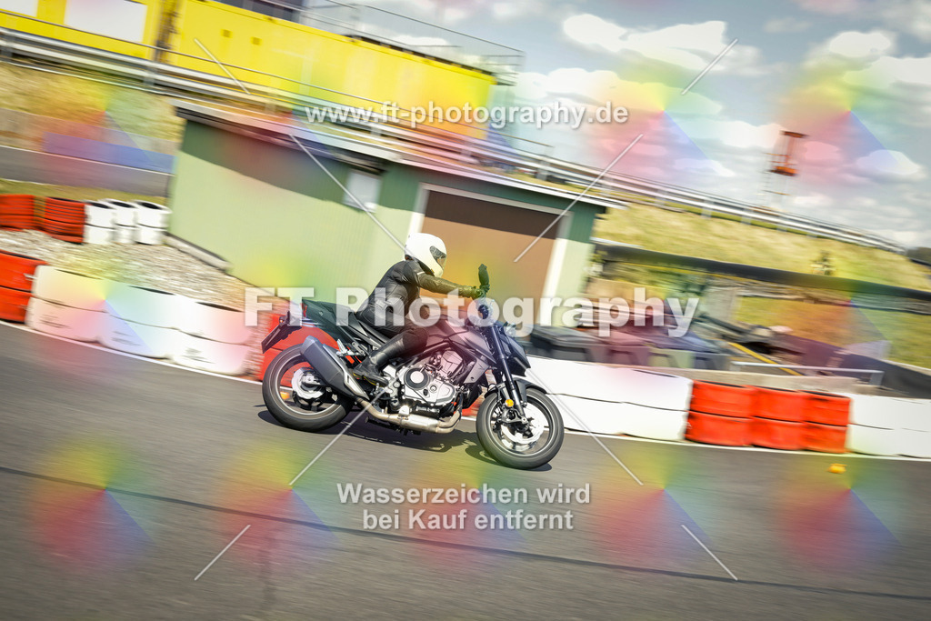 OBK_Mai_Martina_Markus-11130 | Hier findet Ihr Bilder von Touristenfahrten auf der Nürburgring Nordschleife oder von anderen Veranstaltungen die ich besucht habe. Viel Spass beim Durch Schauen 
