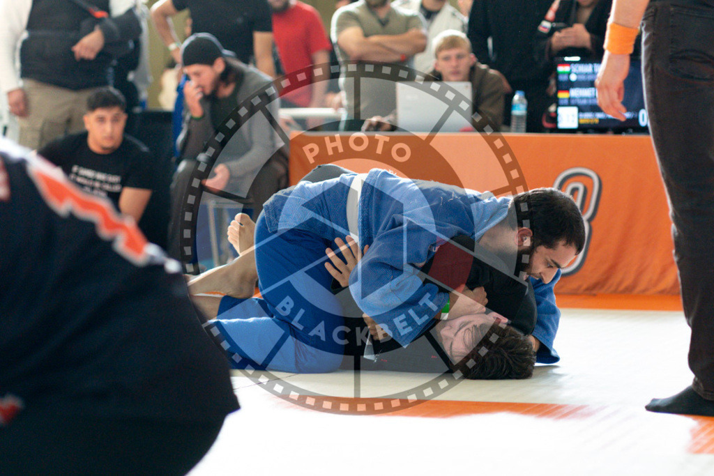 20240915PBB0616 | Athletes compete during the Grappling Industries’ grappling and Brazilian jiu-jitsu competition in Berlin, on September 15, 2024.