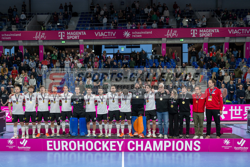 Halle EM Finale _ Siegerehrung 11.1.26 SG kl-1572 | Hockey,Sport,Fieldhockey,1.Bundesliga,2.Bundesliga,Sportfotografie,Shop,Sportphotography,Feldhockey,Hockeyliga