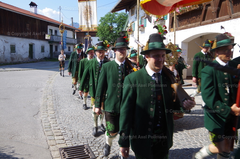 IMGP3467 | fotografiert von Axel PollmannLeonhardi Wallfahrt Benediktbeuern und Murnau, Fronleichnam, Fasching, Landschaft im Loisachtal und Benediktbeuern  - Realisiert mit Pictrs.com