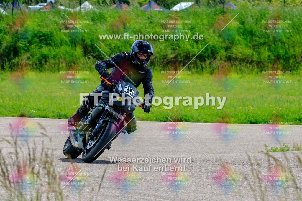 MotoTeam-0333 | Hier findet Ihr Bilder von Touristenfahrten auf der Nürburgring Nordschleife oder von anderen Veranstaltungen die ich besucht habe. Viel Spass beim Durch Schauen 