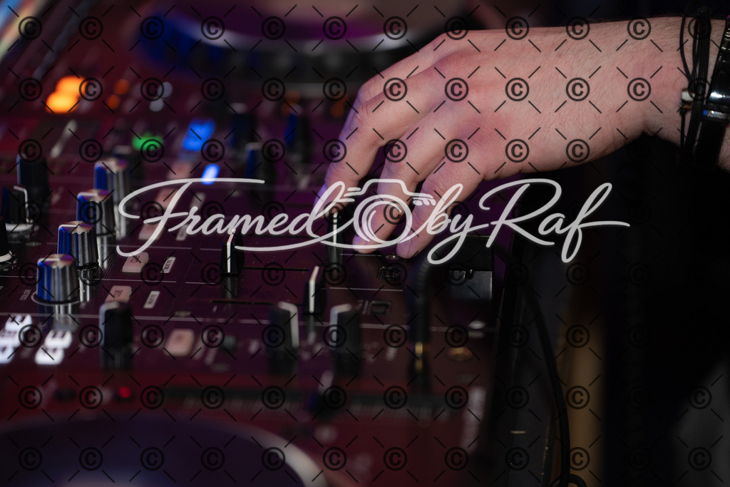 Try_a_little_harder_17.04.2026-3 | Professioneller Online-Store für hochwertige Fotografie: Entdecke einzigartige Bilder aus Street, Events und Lifestyle. Sichere dir exklusive Prints und digitale Downloads in bester Qualität für dein Zuhause oder Projekte. - Realisiert mit Pictrs.com