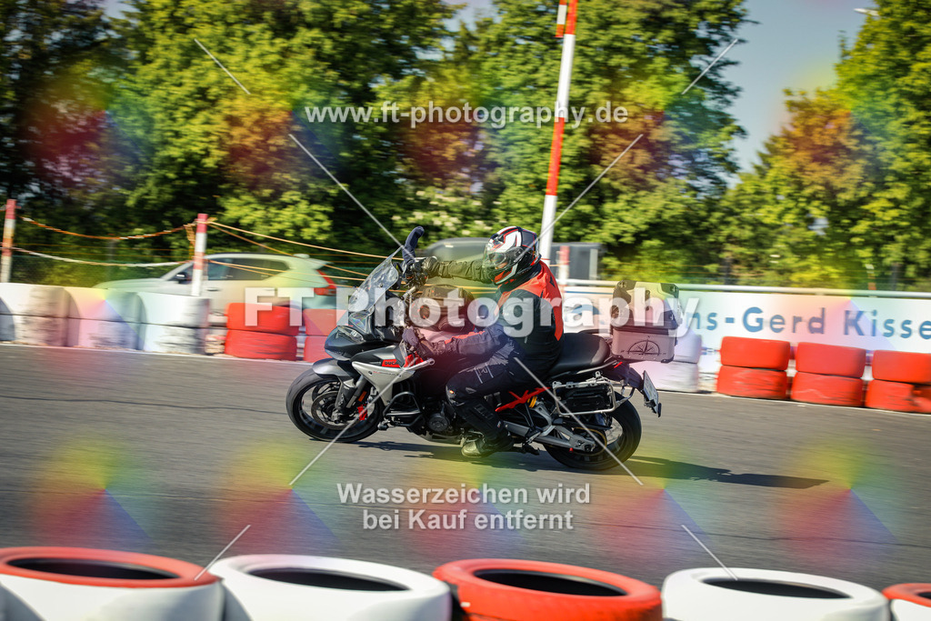 OBK_Mai_Justin_Uwe-10194 | Hier findet Ihr Bilder von Touristenfahrten auf der Nürburgring Nordschleife oder von anderen Veranstaltungen die ich besucht habe. Viel Spass beim Durch Schauen 