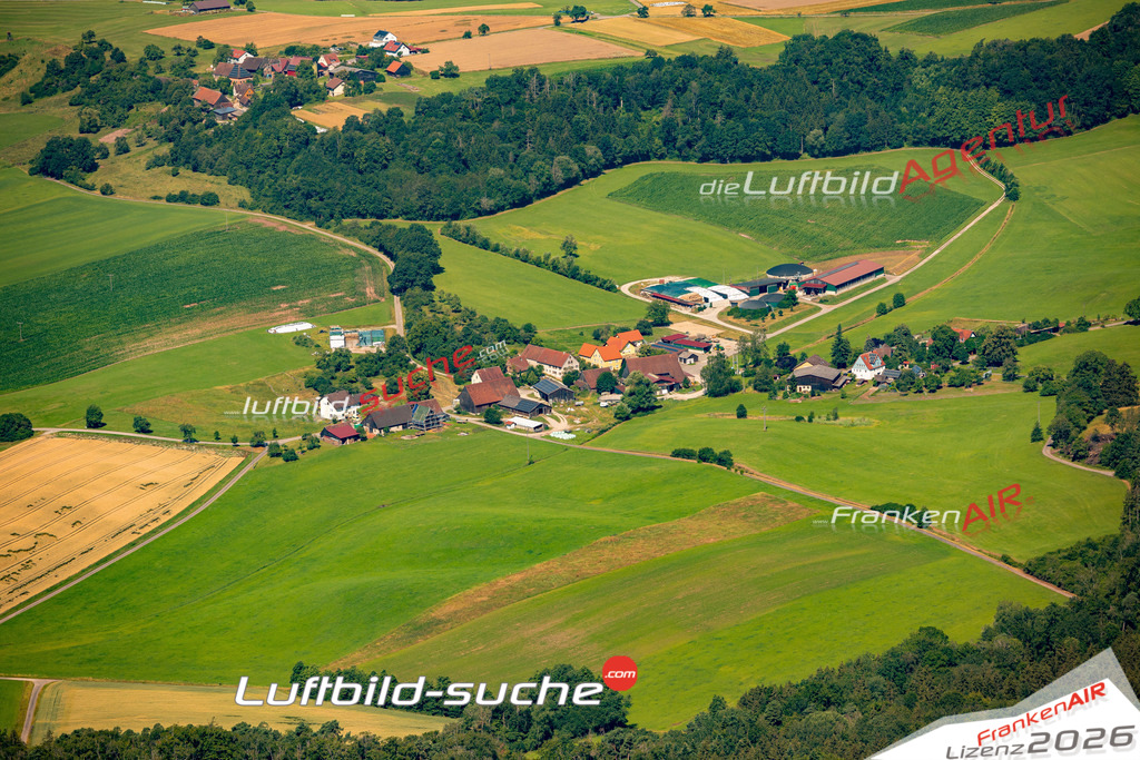 Das Luftbild zeigt : Mistlau Kreßberg - Die Luftaufnahme wurde 2024 vom UL-Flugzeug aus erstellt ( keine Drohne ) - Hochauflösende Luftaufnahme - Für grossformatige Ausdrucke geeignet. Die Geschenkidee !Mit Lizenz und Bildrechte bestellbar