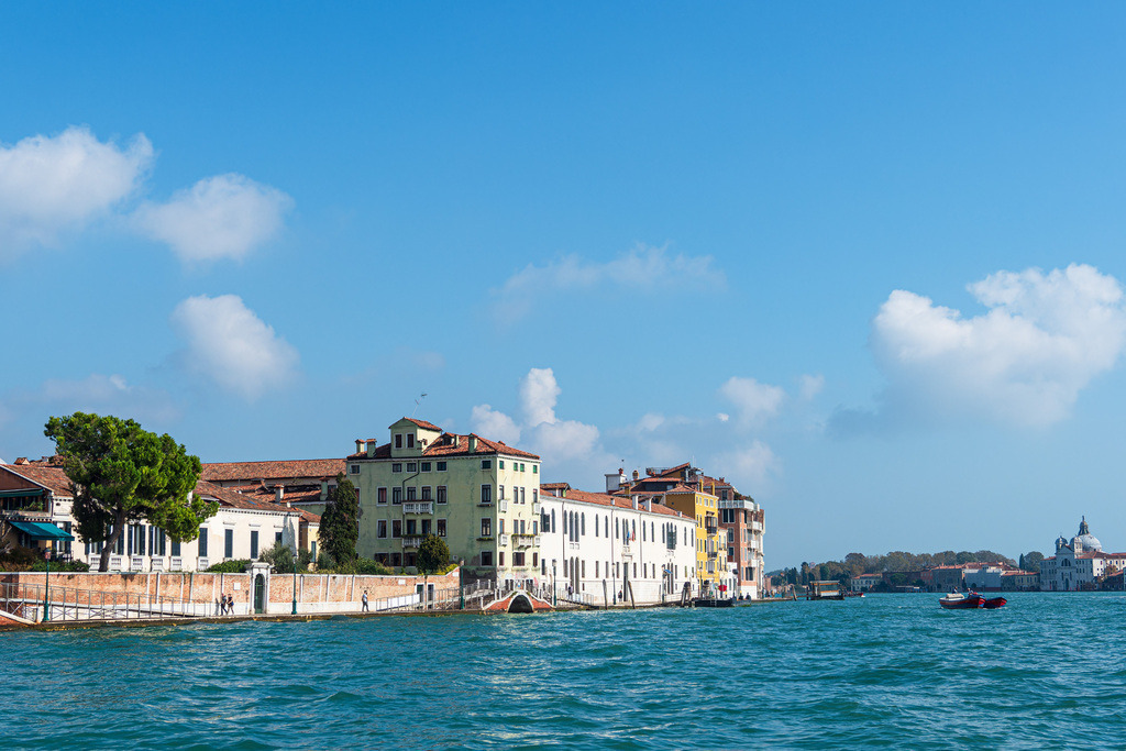 Blick auf historische Gebäude in Venedig, Italien | Blick auf historische Gebäude in Venedig, Italien.